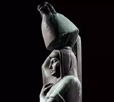 苏富比因莫克赫达尔雕塑作品创作年份争议遭起诉.jpg