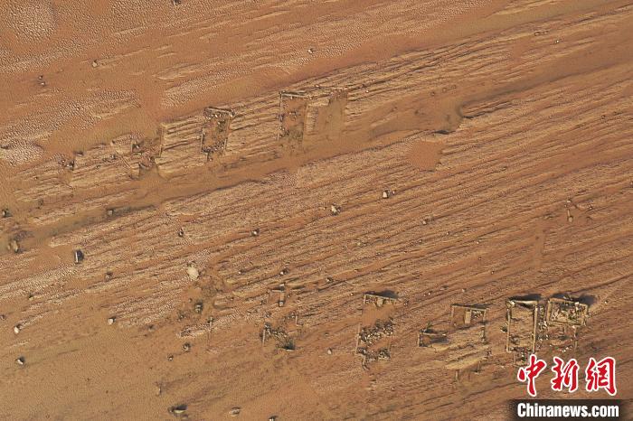 俯瞰考古现场。 洛阳市文物考古研究院供图 摄 俯瞰考古现场。 洛阳市文物考古研究院供图 摄