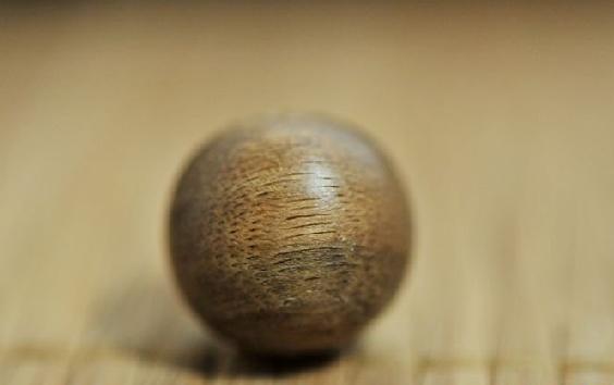 沉香串珠最常见的造假及辨别方法,大揭秘!