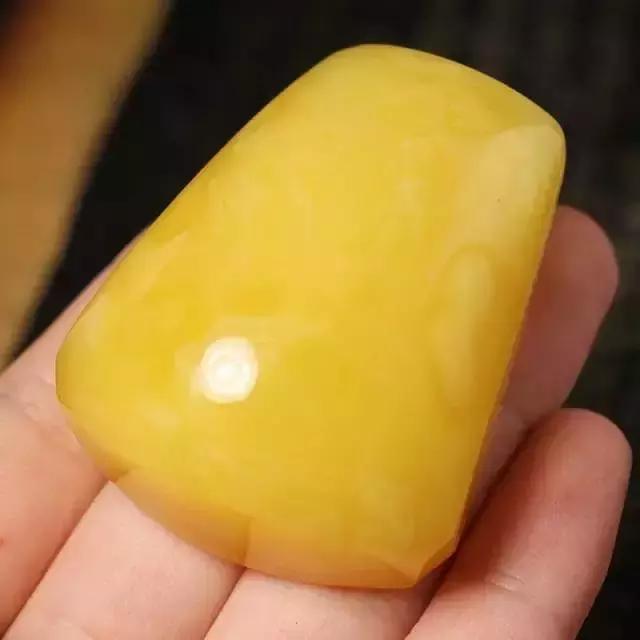 四大经典文玩配饰:绿松,蜜蜡,青金,南红最常用的鉴别方法! 四大经典文玩配饰:绿松,蜜蜡,青金,南红最常用的鉴别方法!