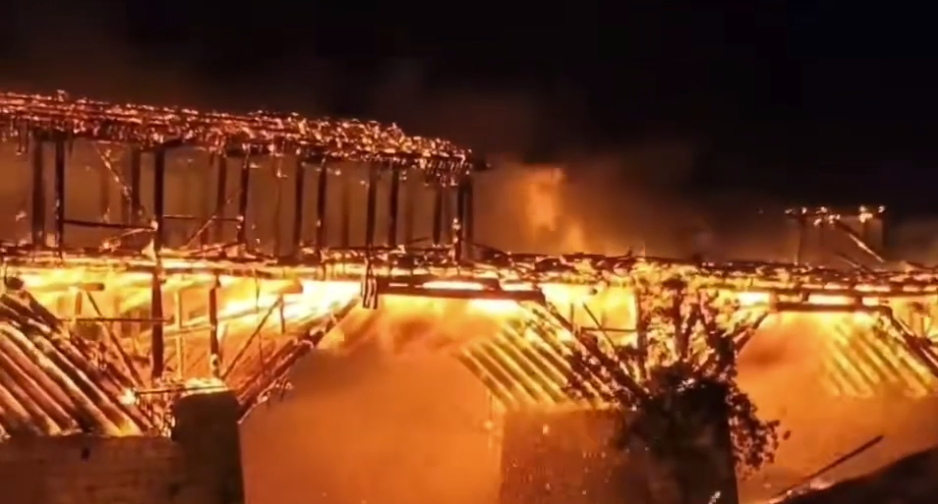 宁德屏南万安桥突发大火现场